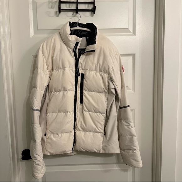 Canada Goose HyBridge Down Jacket - cream with black zippers - Picture 2 of 11